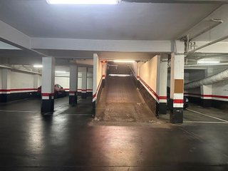 Garaje en venta en San Pedro de Deusto-La Ribera en Bilbao