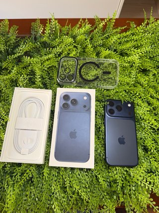 iPhone 17 Pro 256 GB Azul - Como nuevo