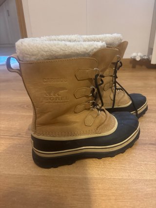Botas Sorel Caribou Talla 43 Beige/Negro