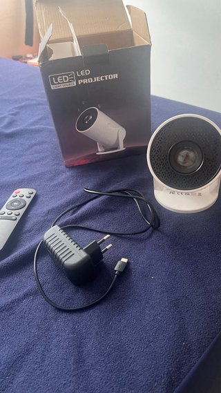 Proyector LED Blanco con Mando