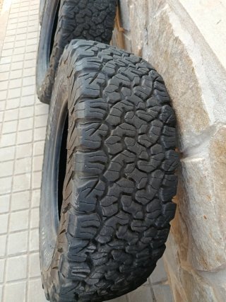 Ruedas BFGoodrich All-Terrain T/A-17 pulgadas.
