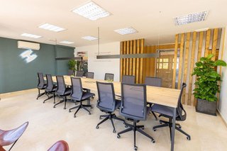 Oficina en alquiler en Nueva Andalucía centro en Marbella