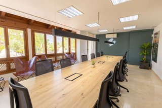 Oficina en alquiler en Nueva Andalucía centro en Marbella