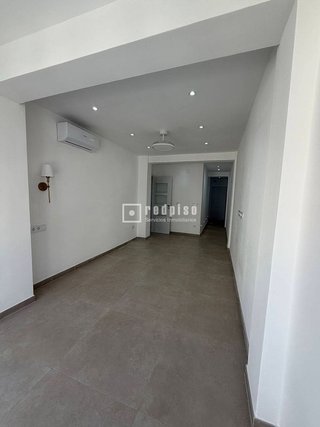 Piso en alquiler en Parque Ayala - Jardín de la Abadía - Huelín en Málaga