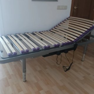 Cama articulada 90x1,90 con mando