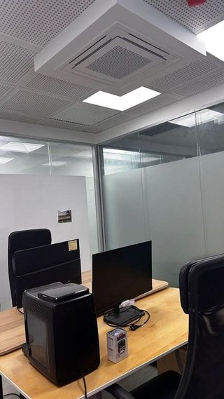 Oficina en alquiler en Castillejos en Madrid