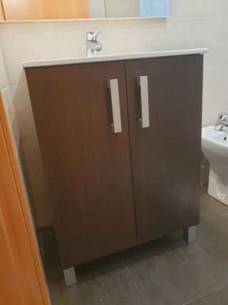 Mueble de baño con lavabo integrado