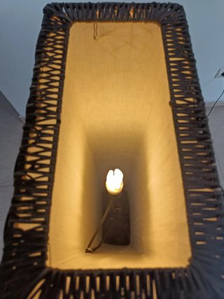 Lámpara de pie diseño tela y mimbre