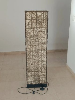 Lámpara de pie diseño tela y mimbre