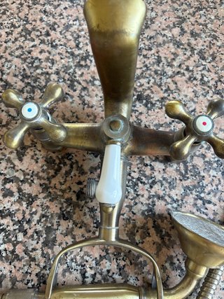 Grifería vintage bañera y bidé