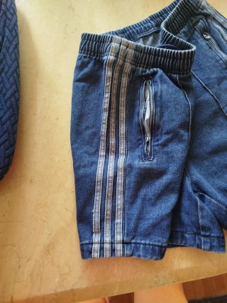 Pantalón corto Adidas azul