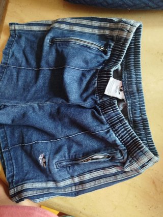 Pantalón corto Adidas azul