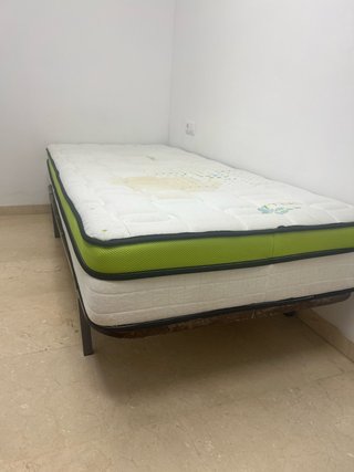 Somier y colchón 90 cm Lo regalo Patas desmontable