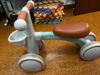 Triciclo Umatoll para bebés