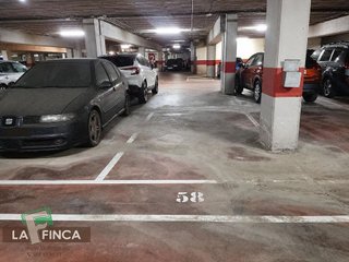Garaje en venta en Milán - Pumarín - Teatinos en Oviedo