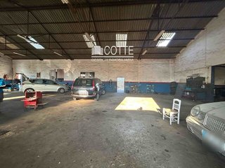 Nave industrial en venta en Montellano