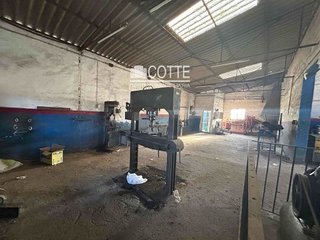 Nave industrial en venta en Montellano