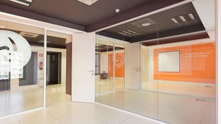 Oficina en alquiler en La Maternitat i Sant Ramon en Barcelona