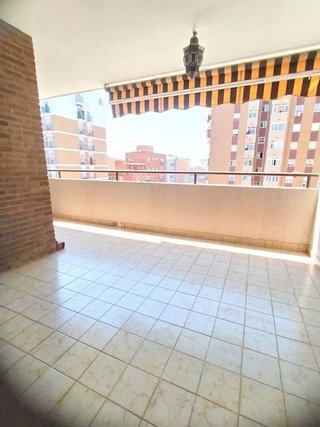 Piso en alquiler en Carlos Haya en Málaga