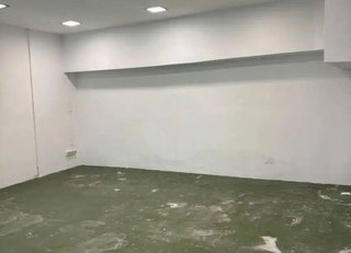 Local comercial en venta en Les Corts en Barcelona