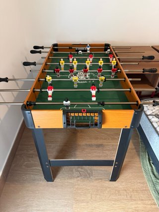 Futbolín de madera