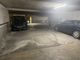 Garaje en venta en Joc de la Bola - Camps d'Esports - Ciutat Jardí - Montcada en Lleida