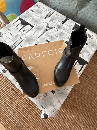 Botas de mujer negras con hebilla