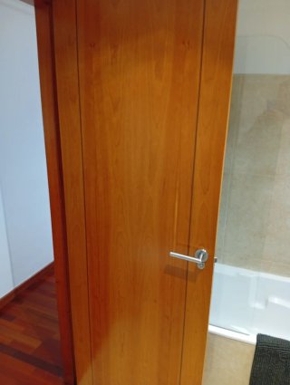 Puerta madera maciza cerezo