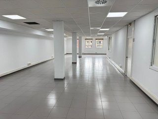 Oficina en alquiler en La Nova Esquerra de l'Eixample en Barcelona