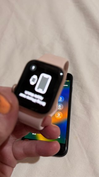 Lote iPhone 8 y Apple Watch SE