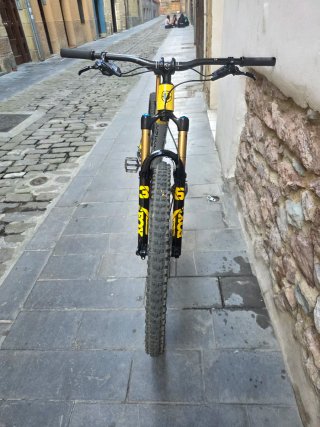 Mondraker RAZE CARBON RR MTB