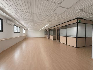 Nave industrial en venta en Les Torres - Ca n'Alzamora en Rubí
