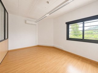 Nave industrial en venta en Les Torres - Ca n'Alzamora en Rubí