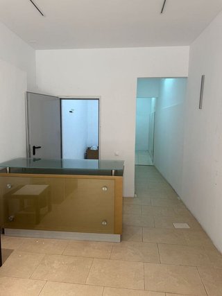 Local comercial en alquiler en Sants-Badal en Barcelona