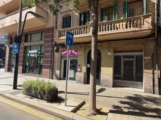Local comercial en alquiler en Sants-Badal en Barcelona