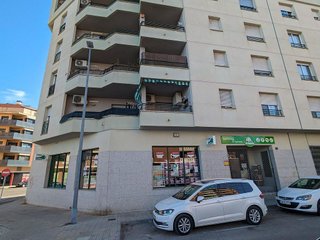 Local comercial en venta en Sebastiá Juan Arbó-Sant Cristofol en Amposta
