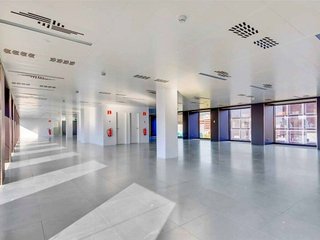Oficina en alquiler en Les Corts en Barcelona