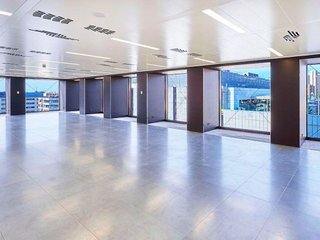Oficina en alquiler en Les Corts en Barcelona