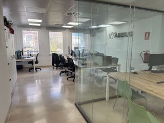 Oficina en alquiler en La Nova Esquerra de l'Eixample en Barcelona