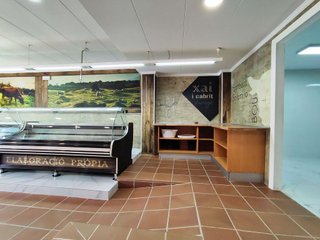 Local comercial en venta en Palau-solità i Plegamans
