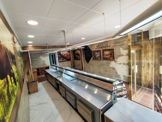Local comercial en venta en Palau-solità i Plegamans