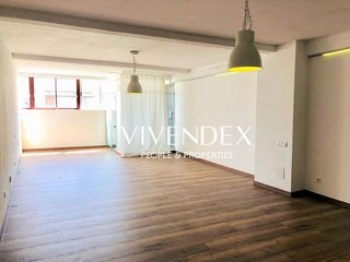 Local comercial en venta en El Parc i la Llacuna del Poblenou en Barcelona