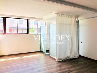Local comercial en venta en El Parc i la Llacuna del Poblenou en Barcelona