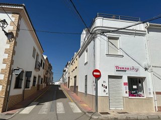 Casa adosada en venta en Campillos