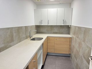 Oficina en alquiler en Les Corts en Barcelona