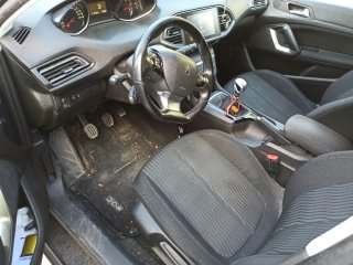 Peugeot 308 2016