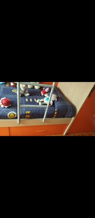 Cama tren con armario