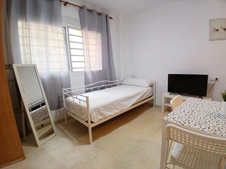 Estudio en alquiler en El Molinillo - Capuchinos en Málaga