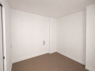 Local comercial en venta en Sants-Badal en Barcelona