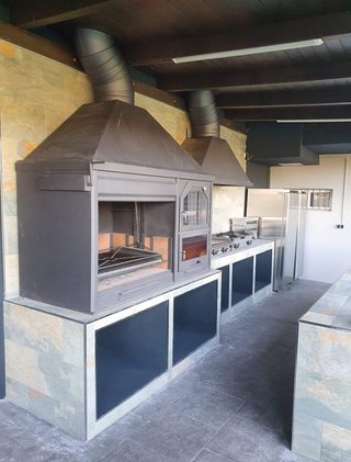 Parrilla de exterior metal y piedra J-5